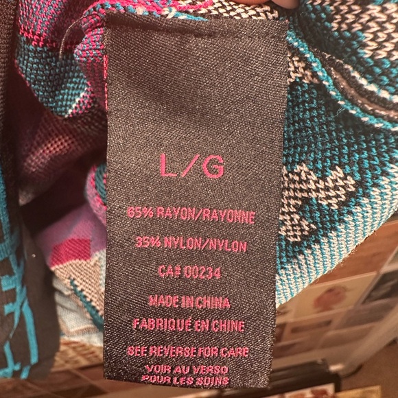 Large MaterialGirl tight fitting skirt.Abstract colourful design.Great condition - Picture 5 of 5